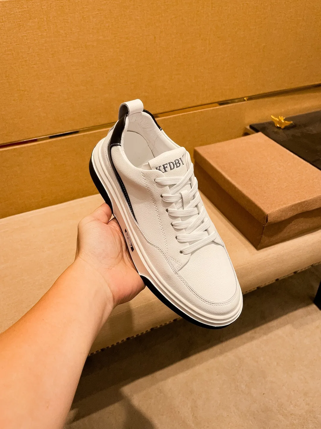 Men's shoes 💰 420💰【BV】🔥 High-end men's shoes brand official website 1:1 latest masterpiece: the upper is made of Italian imported first-layer cowhide with a comfortable and breathable lining➕original non-slip and wear-resistant outsole🔥, making walking more convenient and comfortable! An exclusive new model, a stunning work, a beautiful 1:1 replica [color] compared to the official quality! Create a fashionable personality to set off your uniqueness! A must-have for trendy men! Classic🔥Size: 38-44 Color: 🔥Multiple colors available🔥.